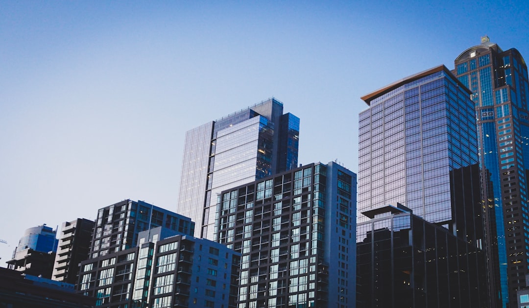 Real World Assets (RWA) Tokenization: The Bridge Between Crypto and the Real Economy